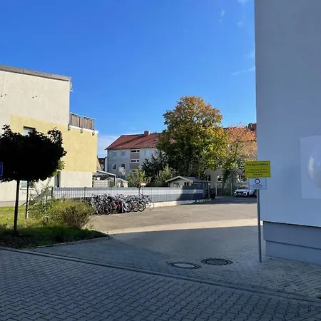 Komfortables In Der Naehe Der Messe *