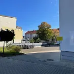 Komfortables In Der Naehe Der Messe *